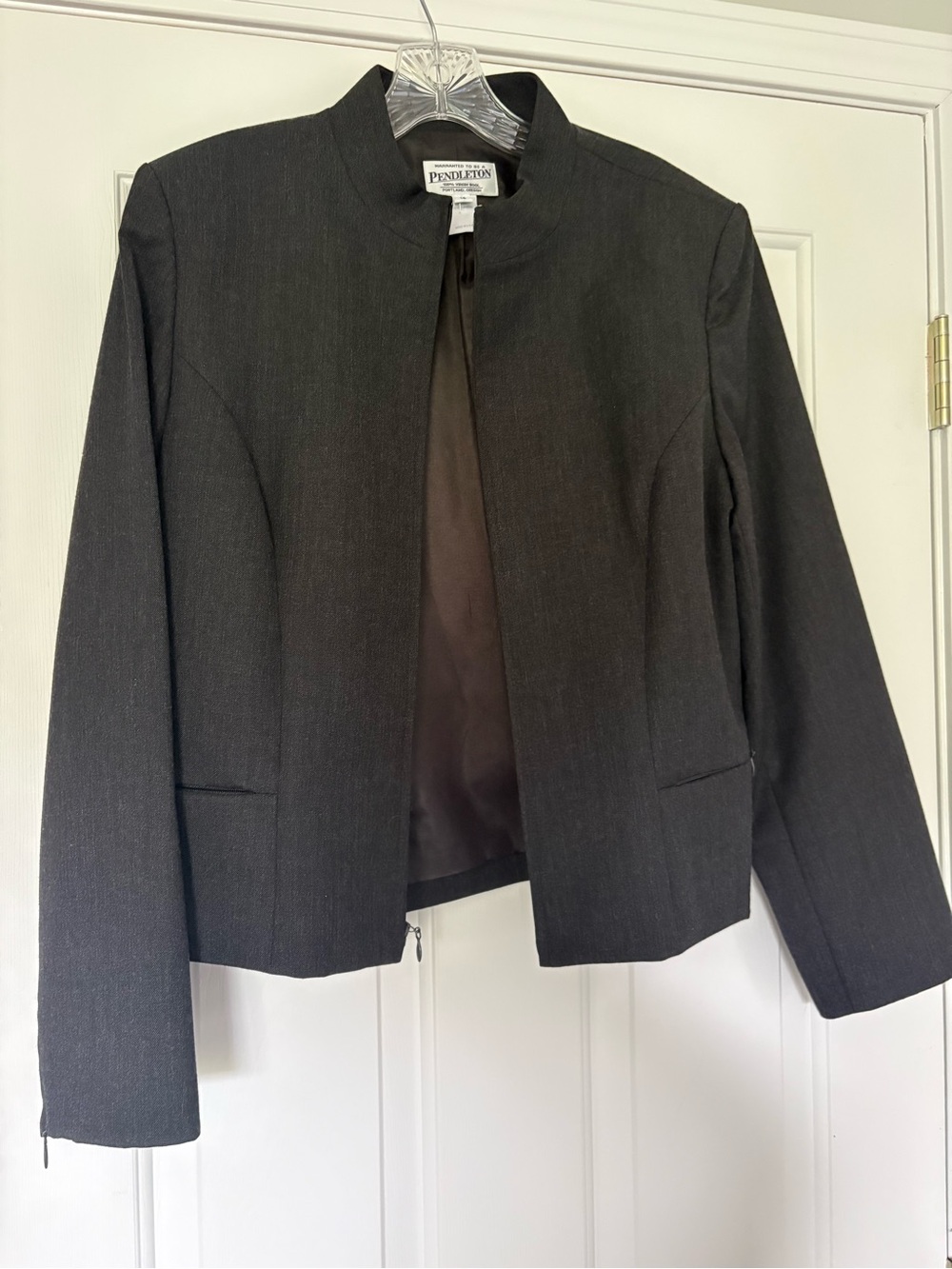 Pendleton Women's Charcoal Gray Structured Collar Jacket